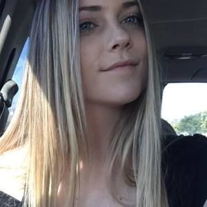 Meet your Posher, Brittney